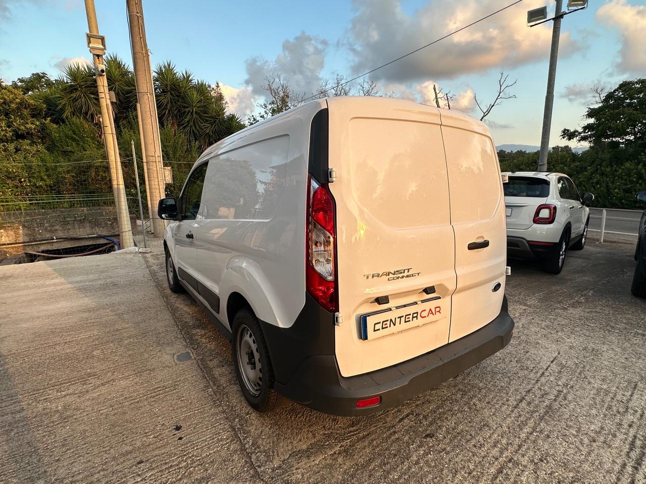 Ford Tourneo Courier 1.5 TDCI 75 CV Plus