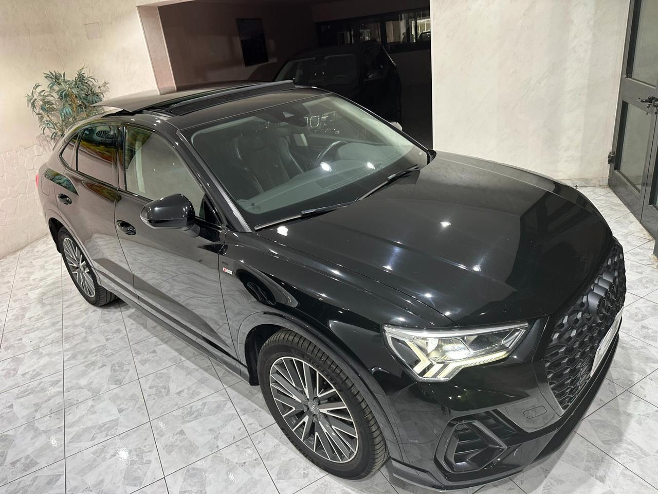 Audi Q3 40 TFSI quattro S tronic line edition