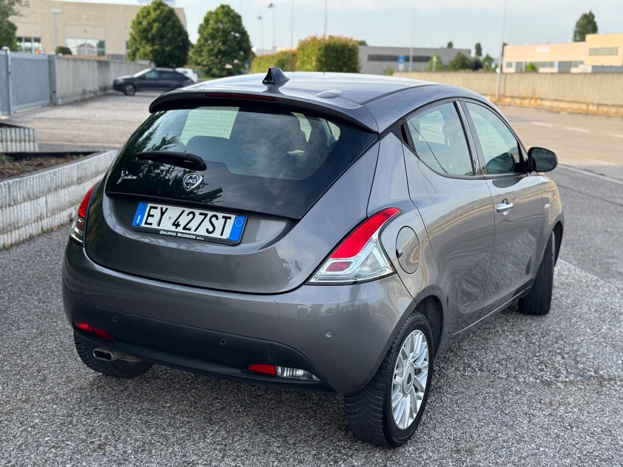 Lancia Ypsilon 1.3 MJT 16V 95 CV 5 porte S&S Elle