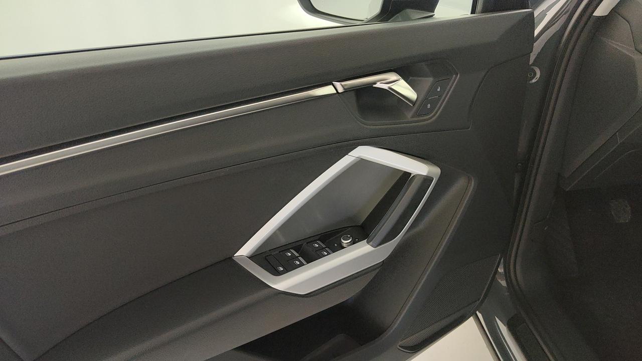 AUDI Q3 I 2019 Sportback - Q3 Sportback 35 1.5 tfsi