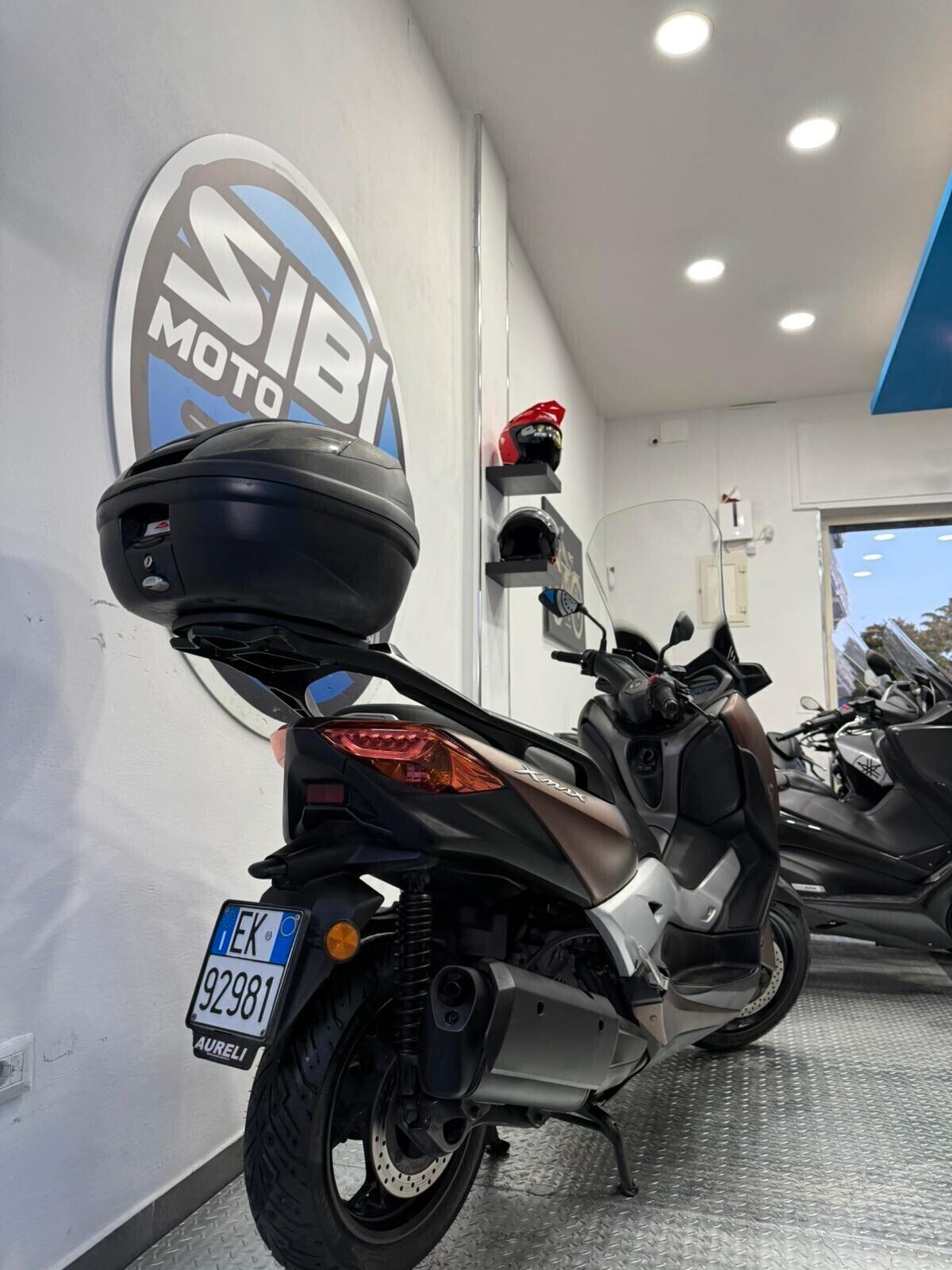 Yamaha X-MAX 300