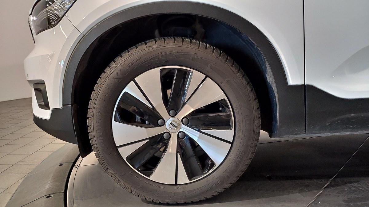 VOLVO Xc40 T2 Geartronic Momentum Pro N-1