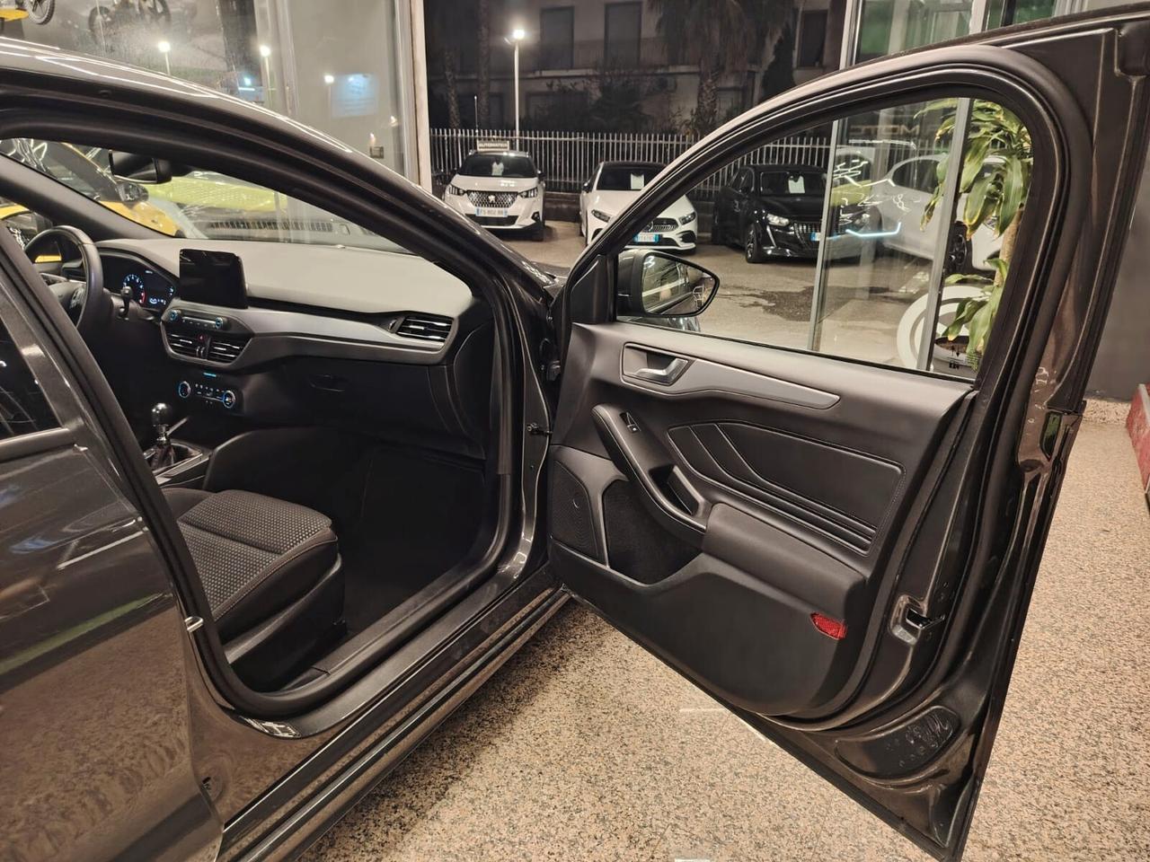 Ford Focus 1.0 EcoBoost Hybrid 125 CV 5p. ST-Line