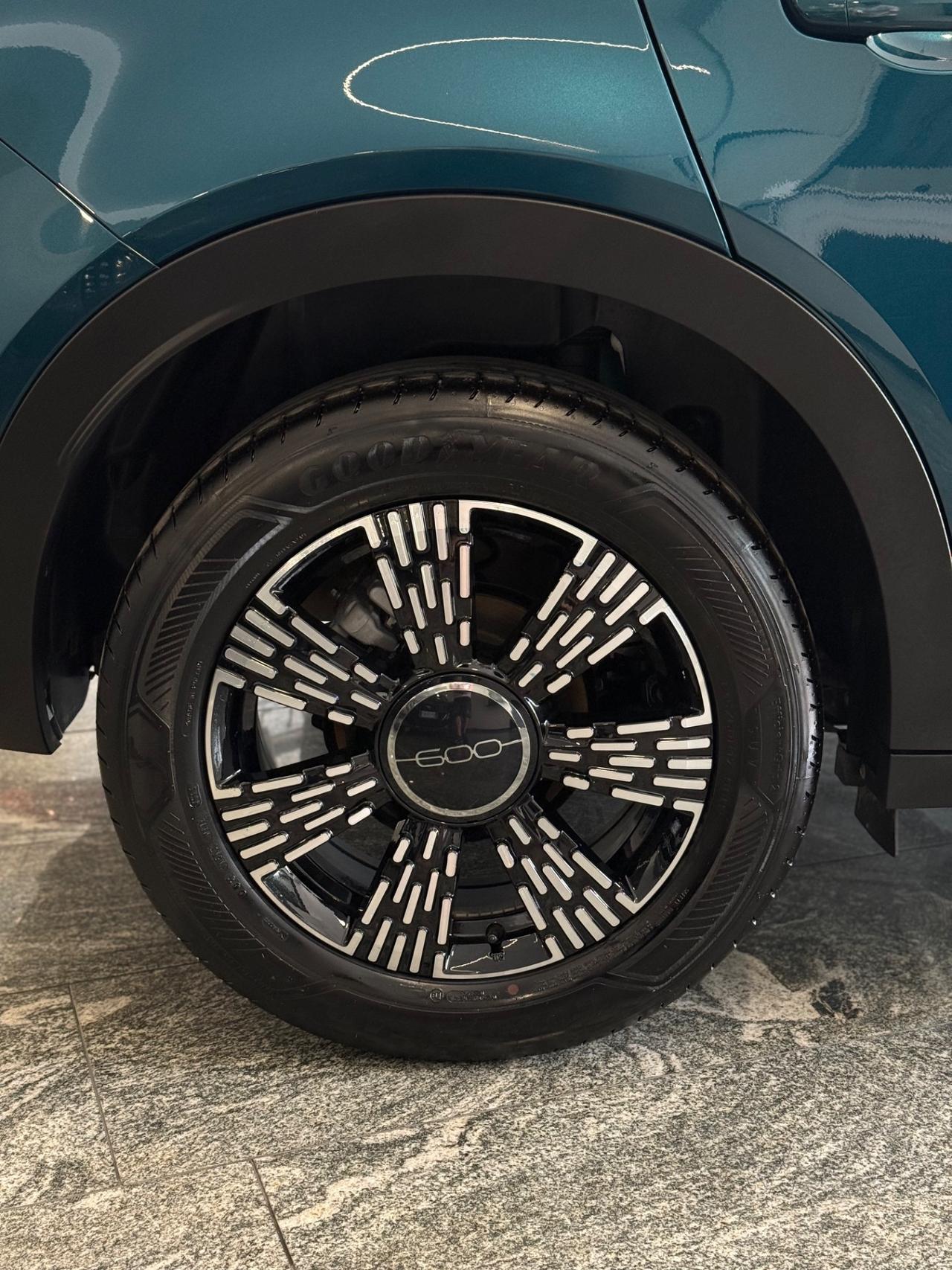 Fiat 600 Hybrid 145 CV DCT MHEV Pop