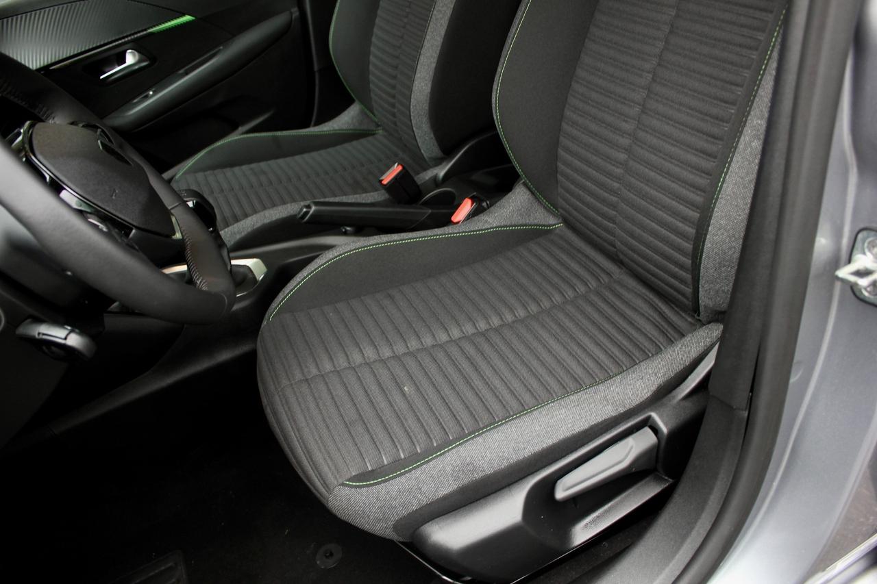 Peugeot 208 1.2 75CV SENSORI - APPLECARPLAY - CRUISE CONTROL