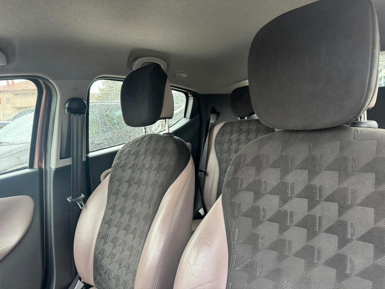 Lancia Ypsilon 1.3 MJT 95 CV 5 porte S&S Elle GARANZIA