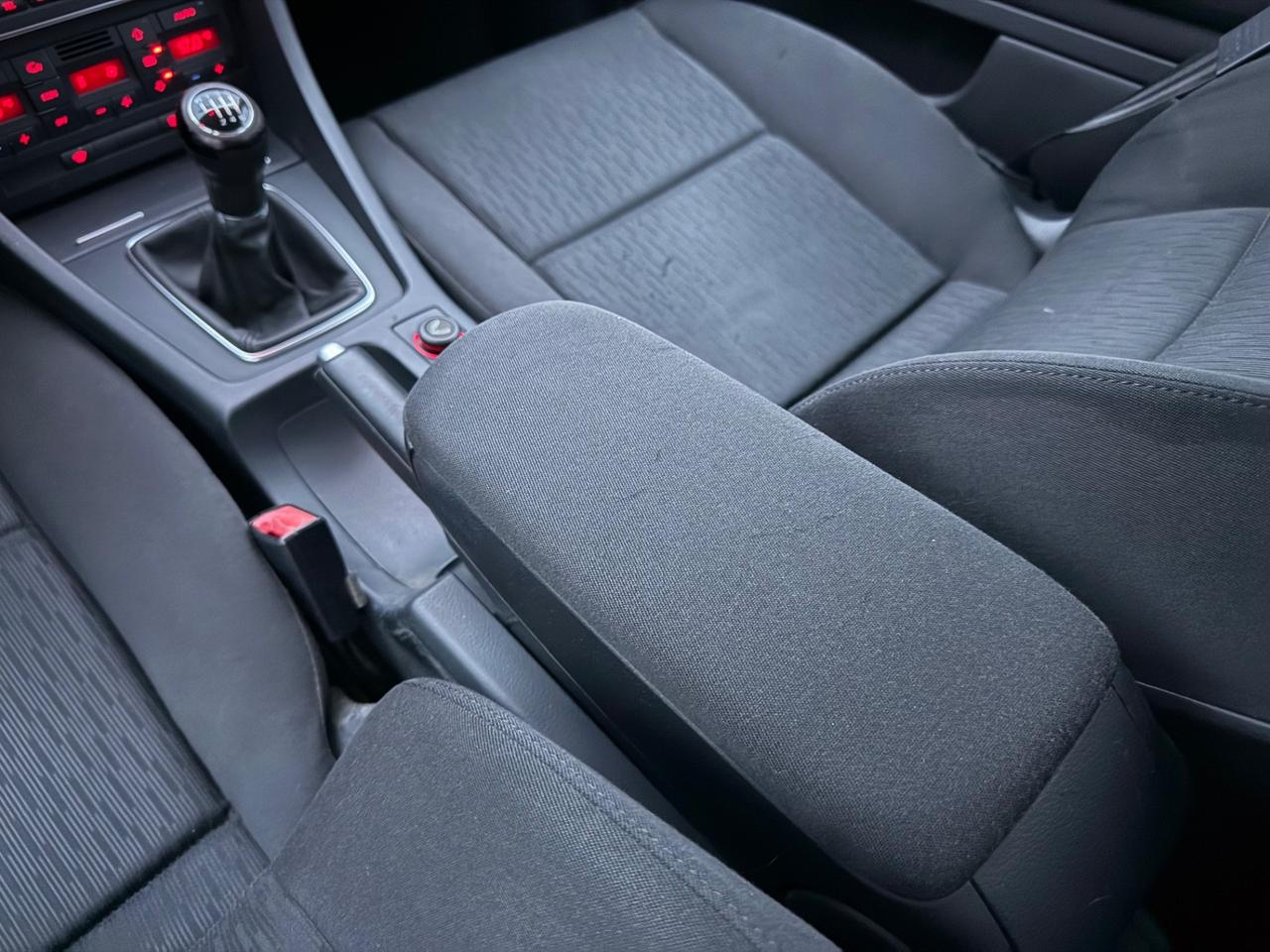 Audi A4 2.0 16V TDI Avant Sport Unico Xeno Navi