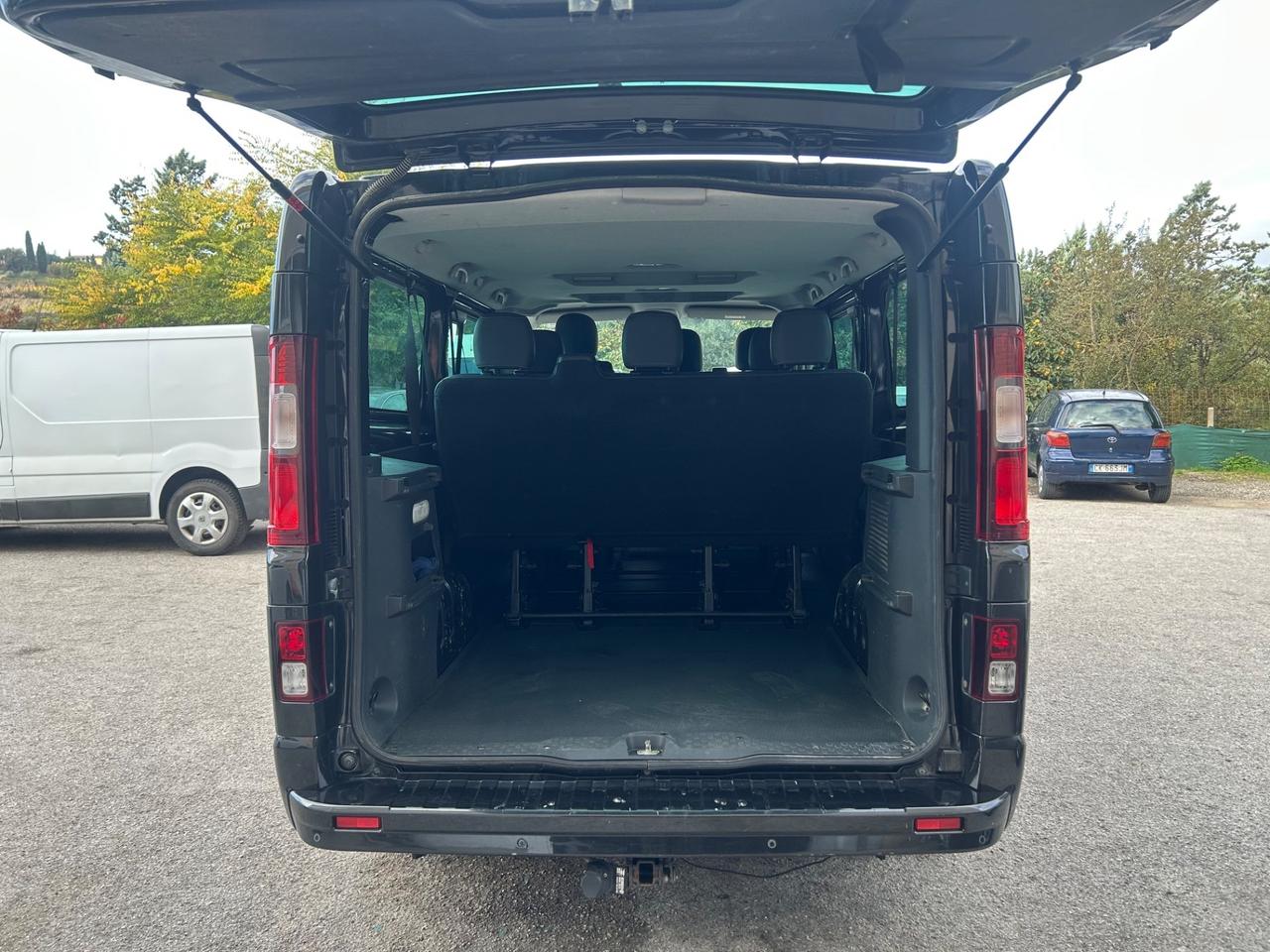 Opel Vivaro 29 1.6 CDTI 9 Posti Gancio Traino Extra long