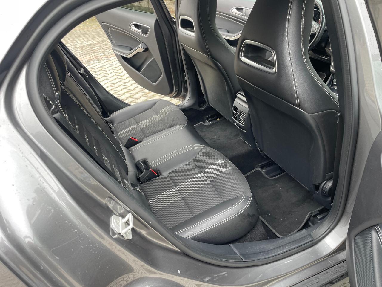 Mercedes-benz GLA 200 d Sport