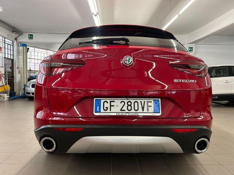 Alfa Romeo Stelvio 2.2 Turbodiesel 160 CV AT8 RWD