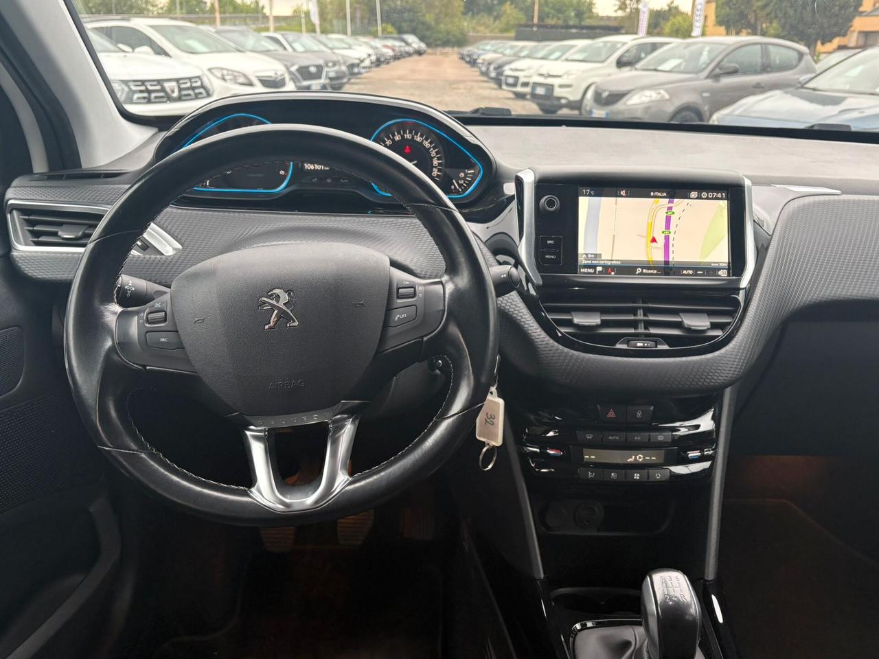 Peugeot 2008 BlueHDi 100 S&S Allure