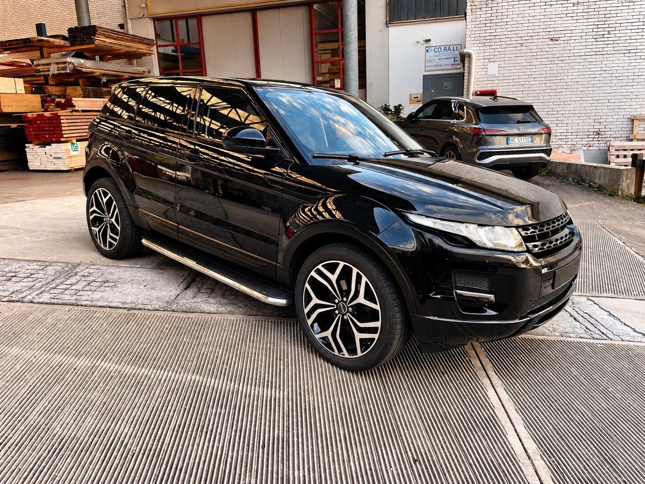 Land Rover Range Evoque 2.2 TD4 5p. Dynamic