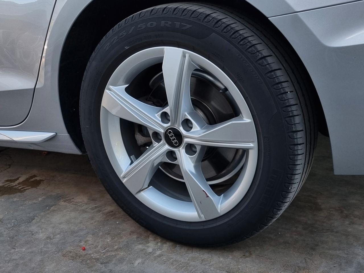 Audi A4 V 2019 Avant 35 2.0 tdi mhev Business Advanced