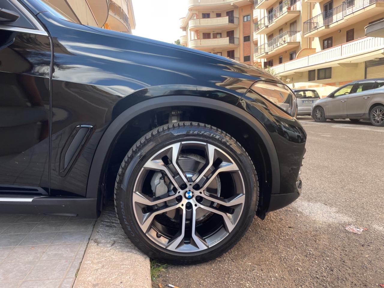 Bmw X5 xDrive25d 231cv 7 posti BUSINESS SPORT "PELLE NAVY LED 21"