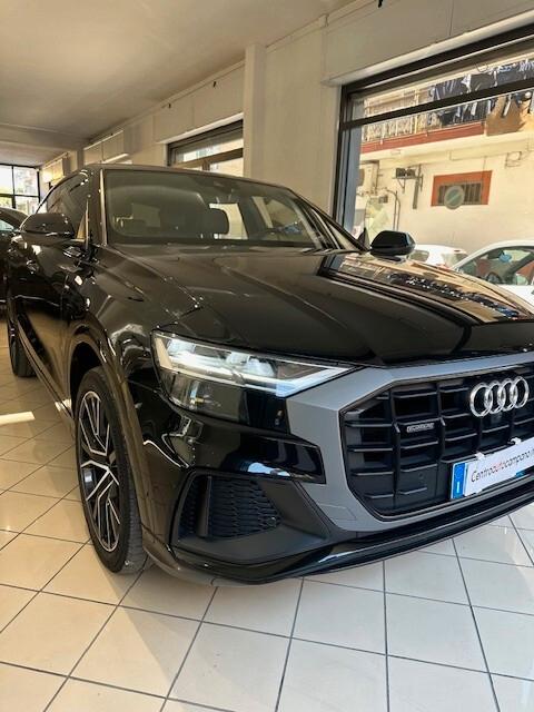 Audi Q8 50 3.0 tdi mhev S-line Edition