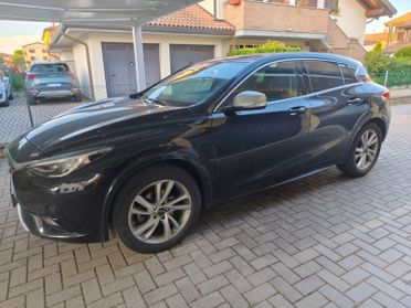 Infiniti Q30 1.5 diesel Business Executive