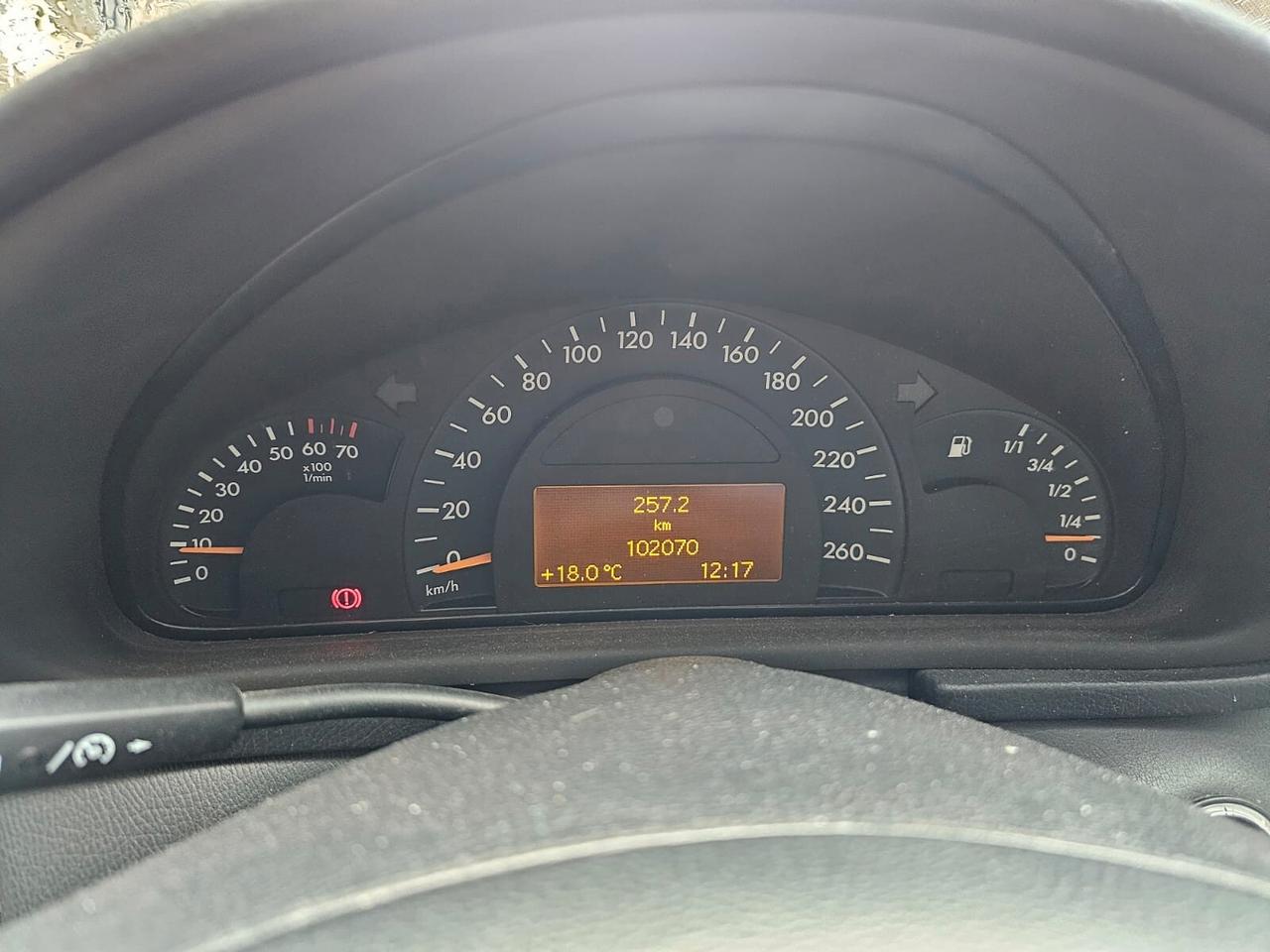 Mercedes-benz C 200 benzina
