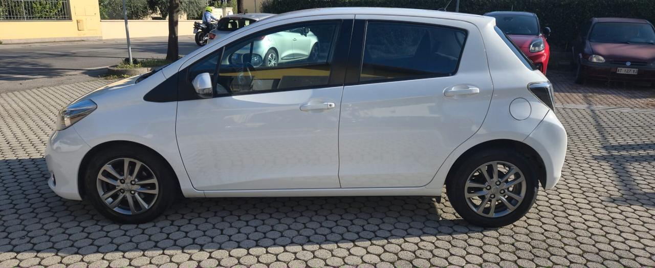 Toyota Yaris 1.4 D-4D 5 porte Lounge