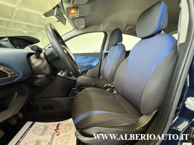 LANCIA Ypsilon 1.2 69 CV 5 porte GPL Ecochic Silver