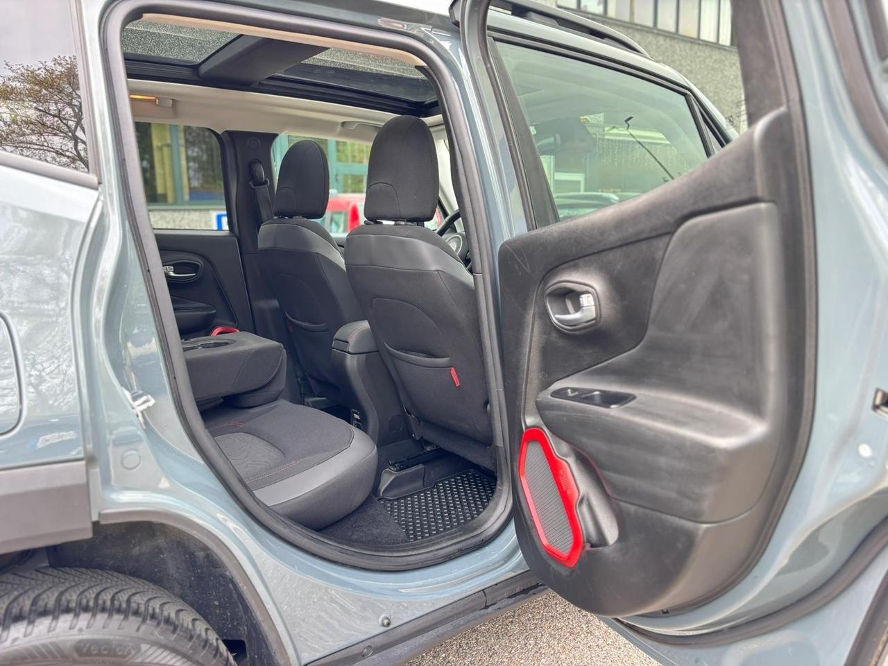 Jeep Renegade 2.0 Mjt 170CV 4WD Active Drive Low Trailhawk