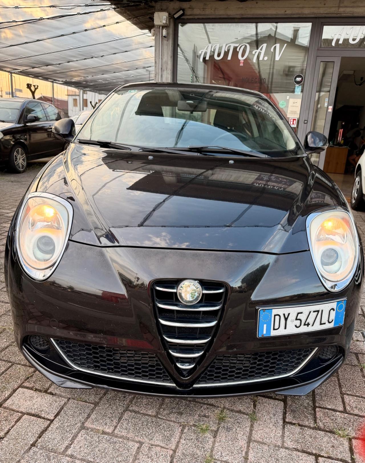Alfa Romeo MiTo 1.6 JTDm 16V Distinctive Sport Pack