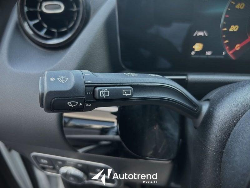 Mercedes-Benz GLA 180 d 116 CV Automatica NAVI LED Business Extra