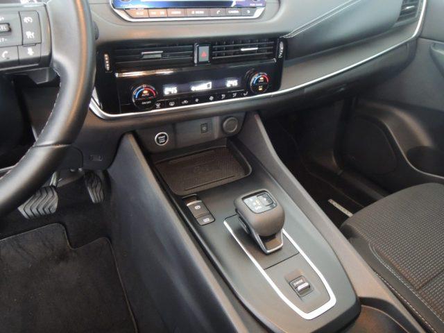 NISSAN Qashqai MHEV 158 CV Xtronic Business