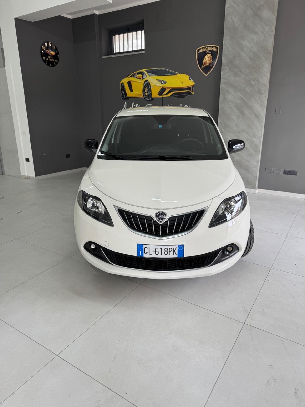 Lancia Ypsilon 1.0 FireFly 5 porte S&S Hybrid Alberta Ferretti