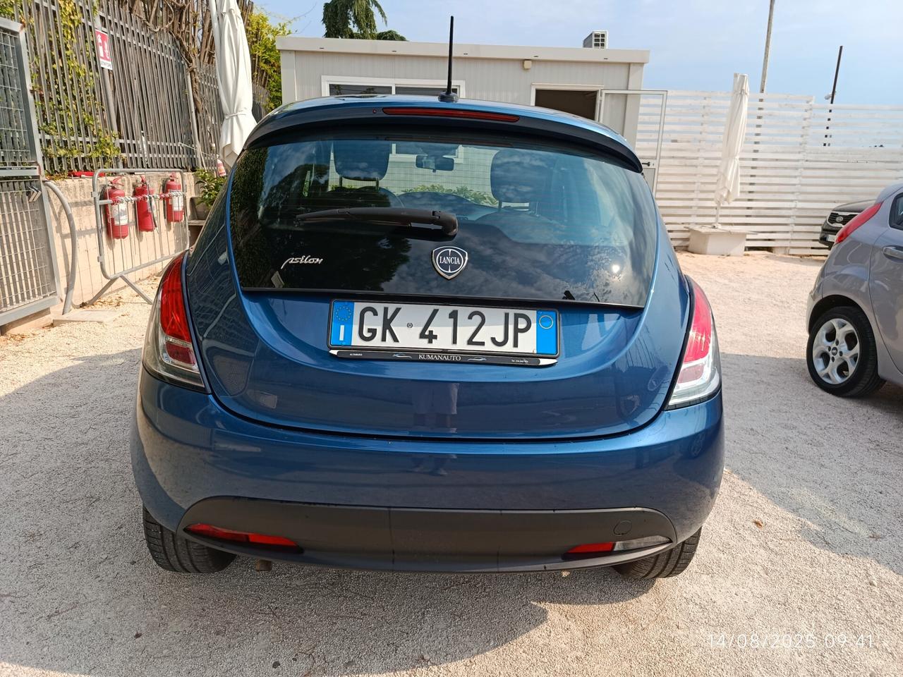 Lancia Ypsilon 1.0 FireFly 5 porte S&S Hybrid Ecochic Silver