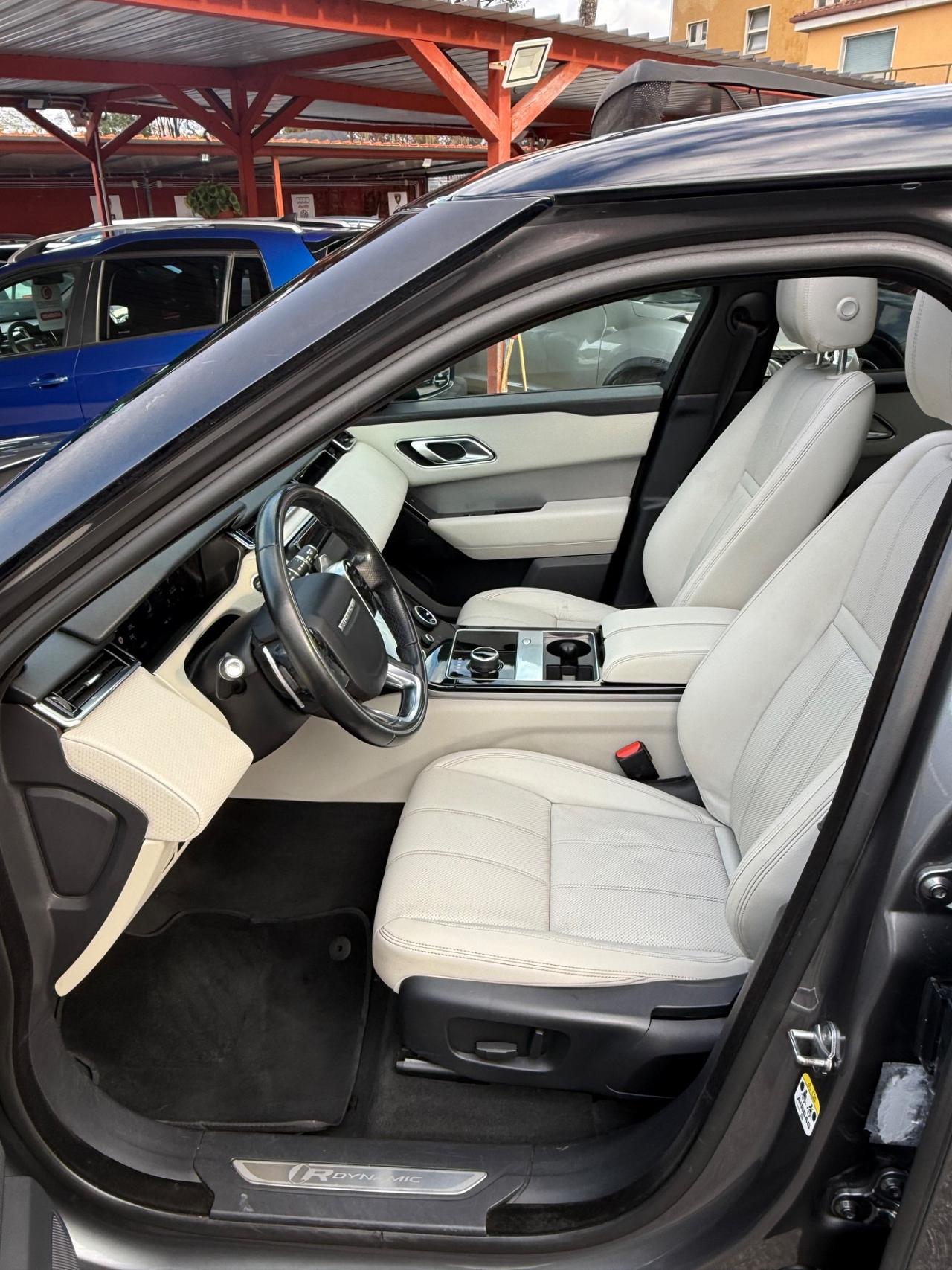 Velar 2.0D I4 240 CV R-Dynamic/unipro/rate/permute