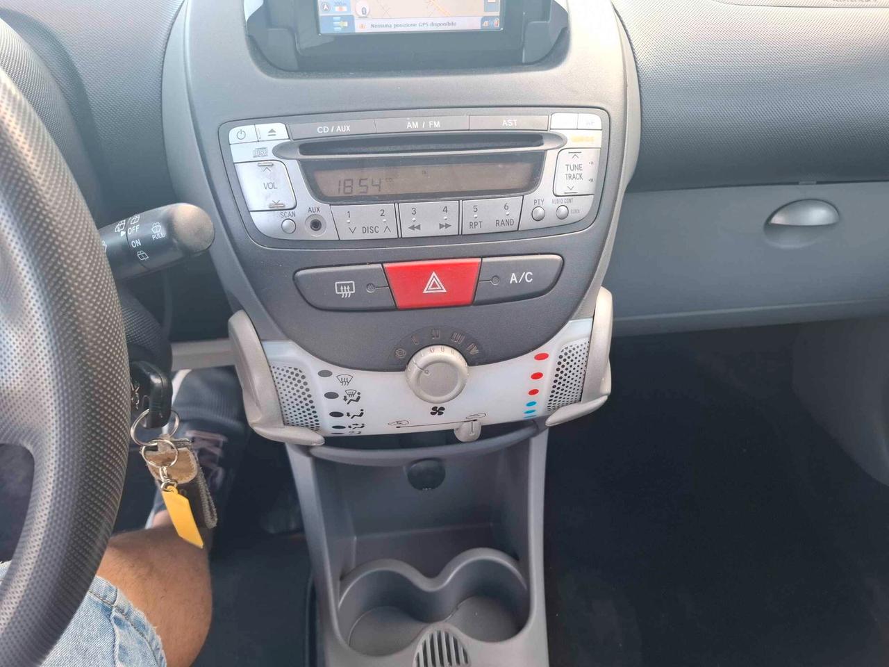 Peugeot 107 1.0 BENZINA SWEET YEARS AUTOMATICA !!!!!!!!!!!