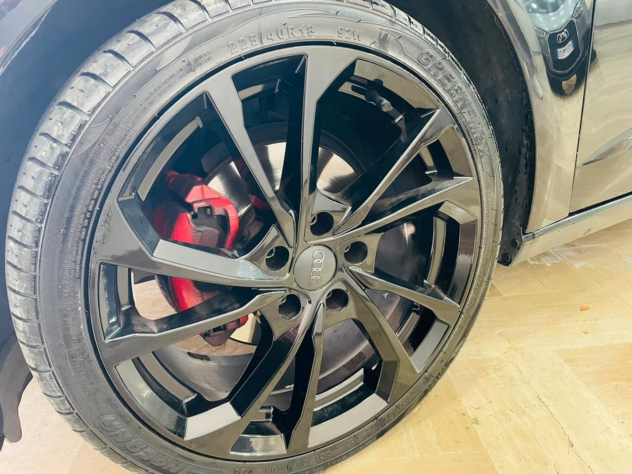 Audi A3 Sedan 1.6 TDI S-Line