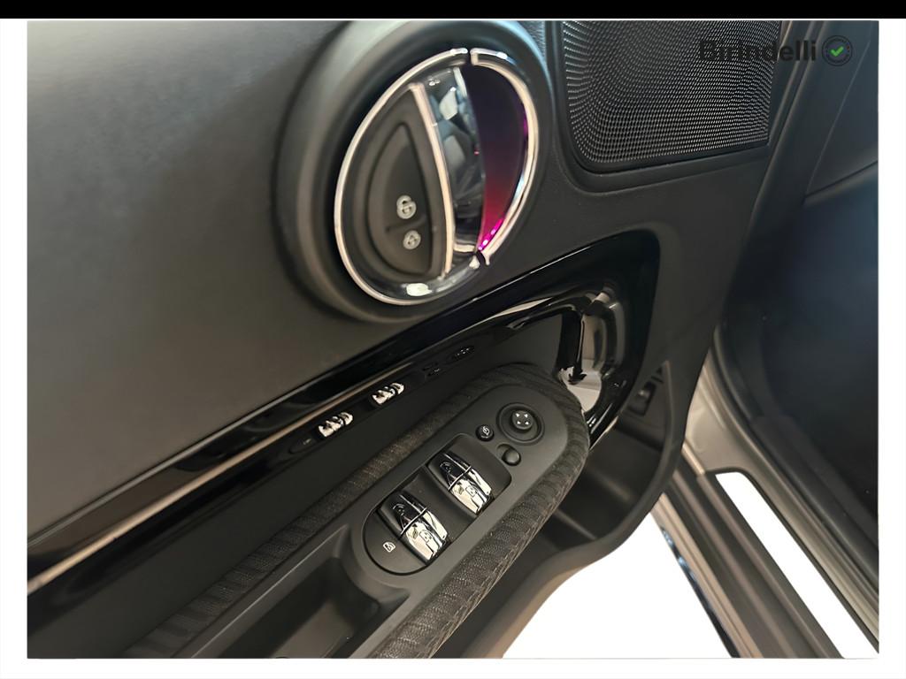MINI Mini Countrym.(F60) - Mini 2.0 Cooper D Hype Countryman