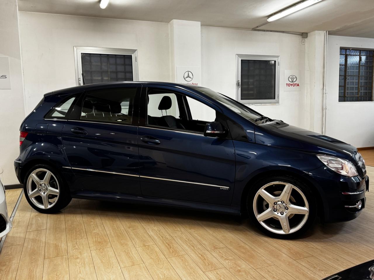 Mercedes-benz B 200 Sport-Aut-Cerchi18-Navi-Pellr-UniPro-Km certif-Mercedes-Garantita