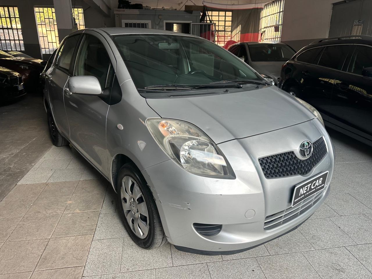 Toyota Yaris 1.0 5 porte Sol