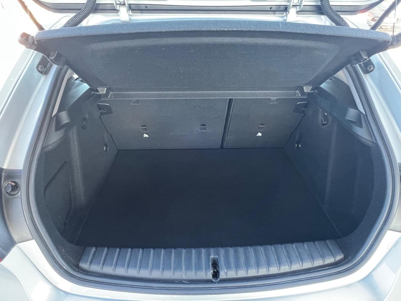 BMW 118i Business Advantage 140cv FINANZIABILE