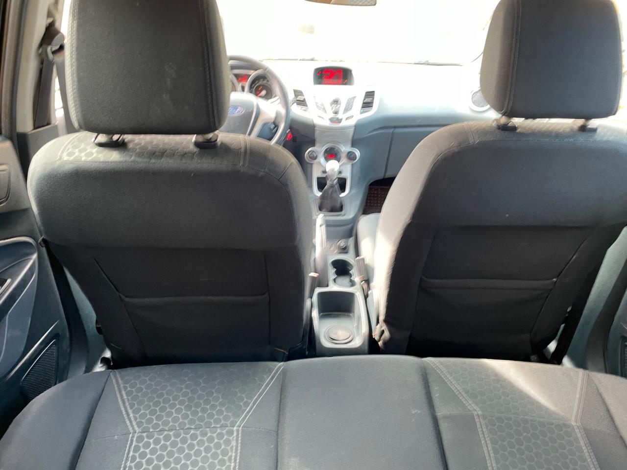 Ford Fiesta 1.4 TDCi 68CV 5 porte Titanium