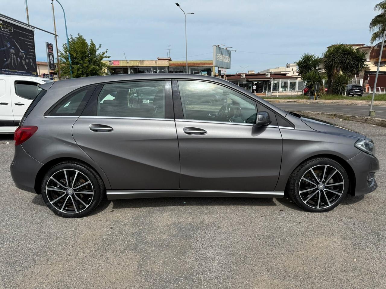 MERCEDES-BENZ CLASSE B180CDI AUTOMATICA SPORT