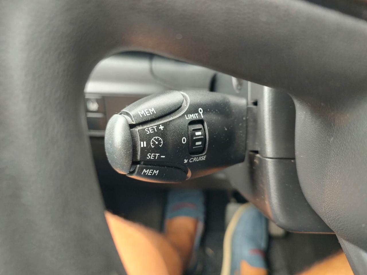 Citroen C3 PureTech 82 Shine, BENZINA, OK NEOPATENTATI, GARANZIA L.12 MESI