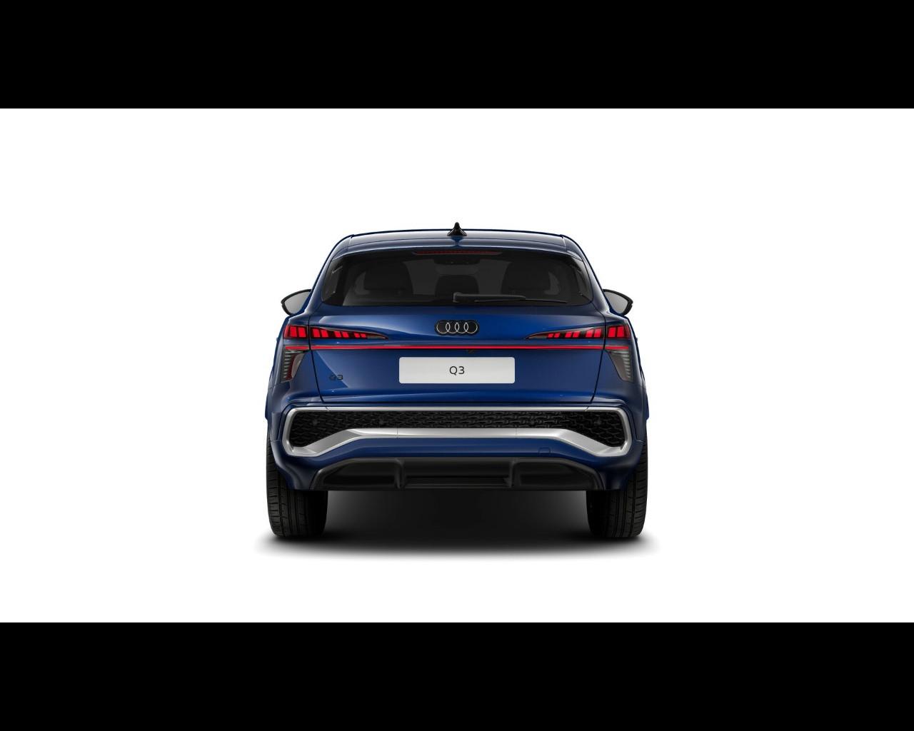 AUDI Audi Q3 Sportback Business TFSI 110 kW S tronic