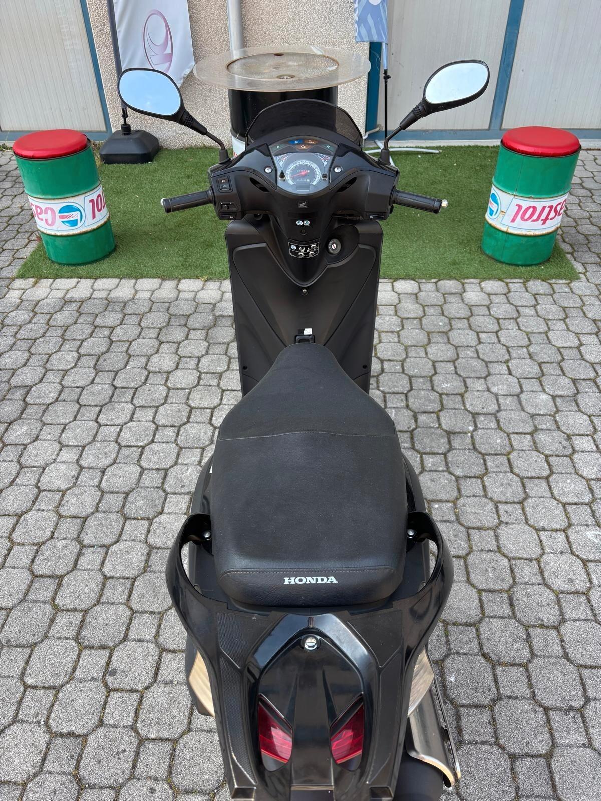 Honda SH 150 i.e. SPORT - Rif.369