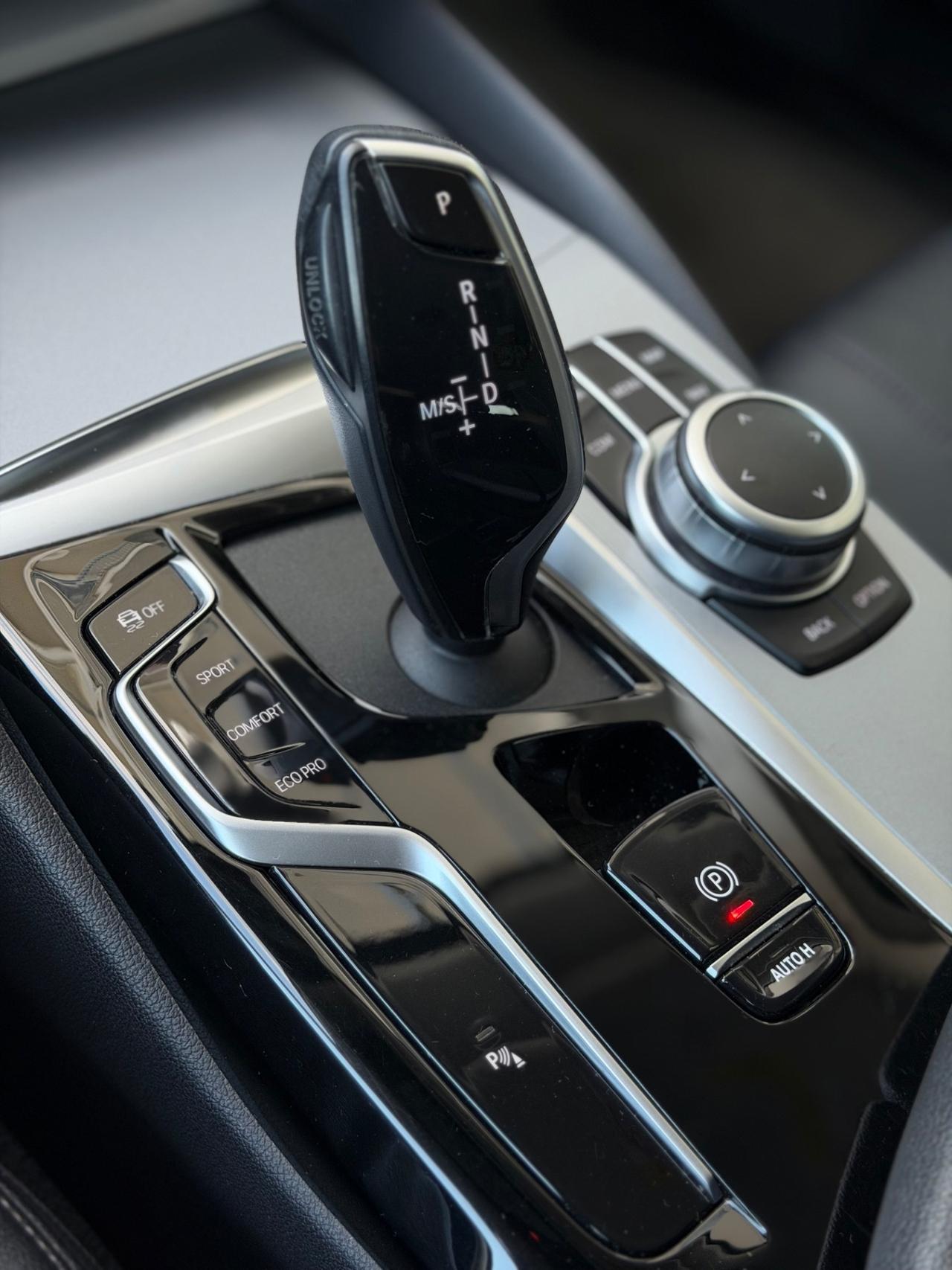 Bmw 520d Touring 190CV mhev PELLE/FUL LED