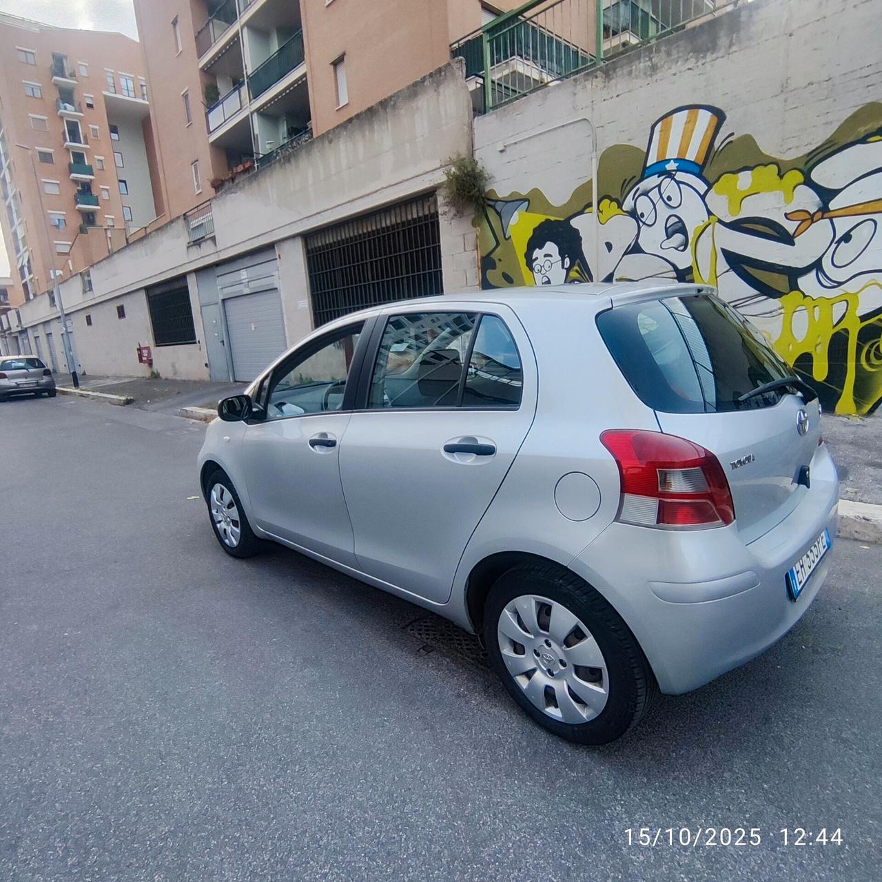 Toyota Yaris 1.0 5 porte Now cn gpl