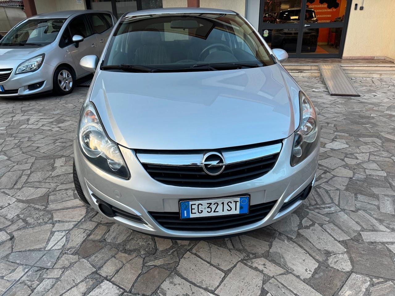 Opel Corsa 1.2 3 porte Club