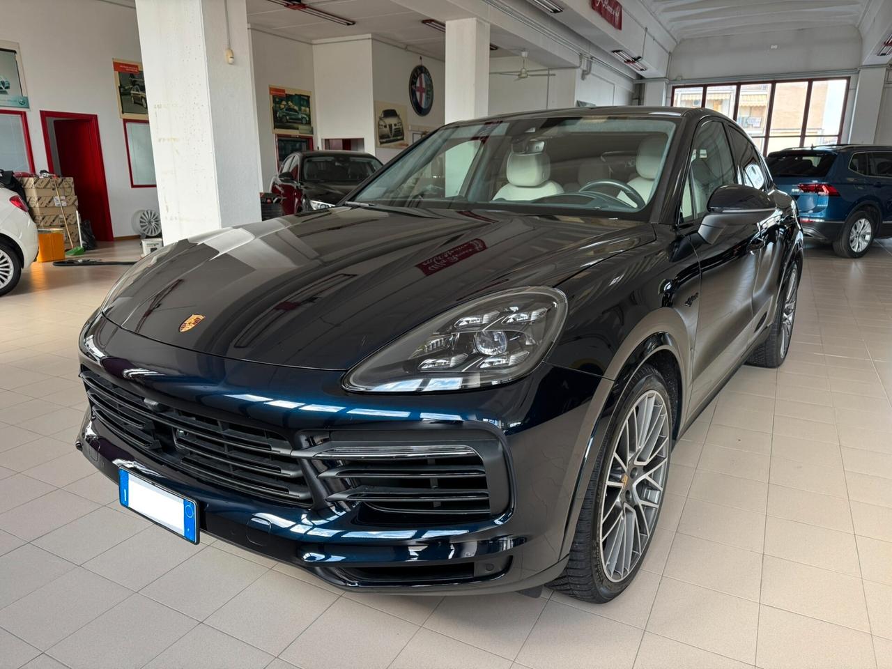 Cayenne Coupé 3.0 V6 E-Hybrid Tetto vetro R.Lega 22"