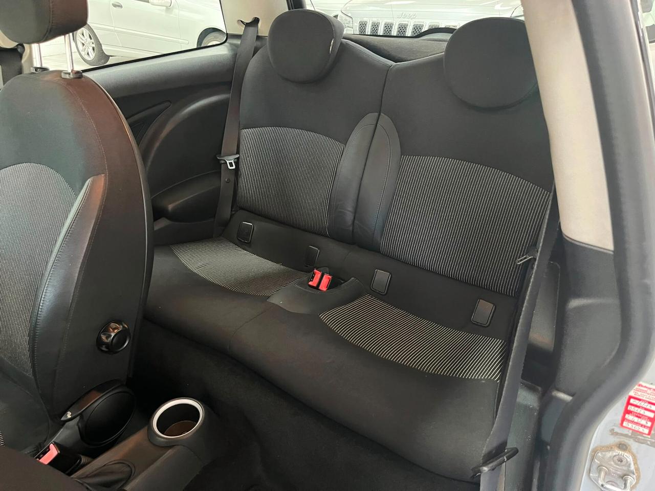MINI Cooper R56 1.6 120cv