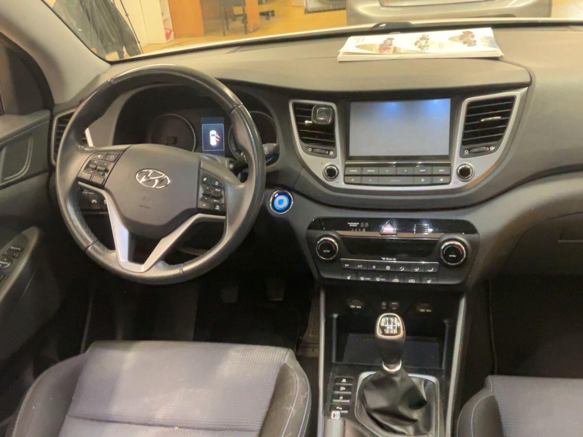 HYUNDAI TUCSON 1.7 CRDI 115 CV. TETTO APRIB.+NAVI