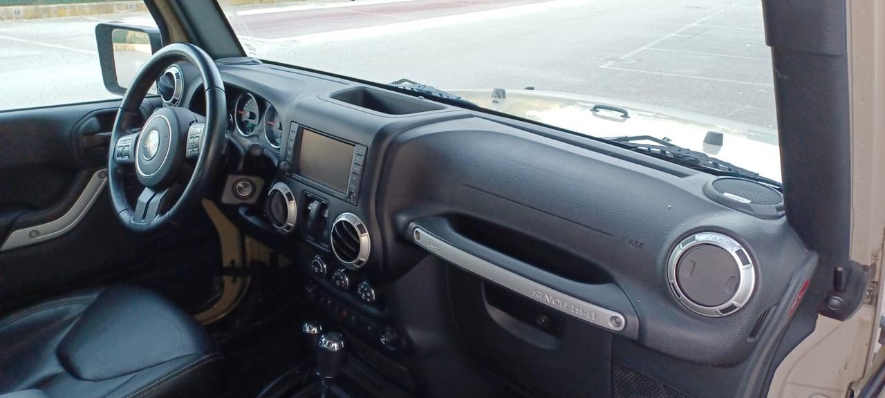 Jeep Wrangler 2.8 CRD DPF Sahara Auto