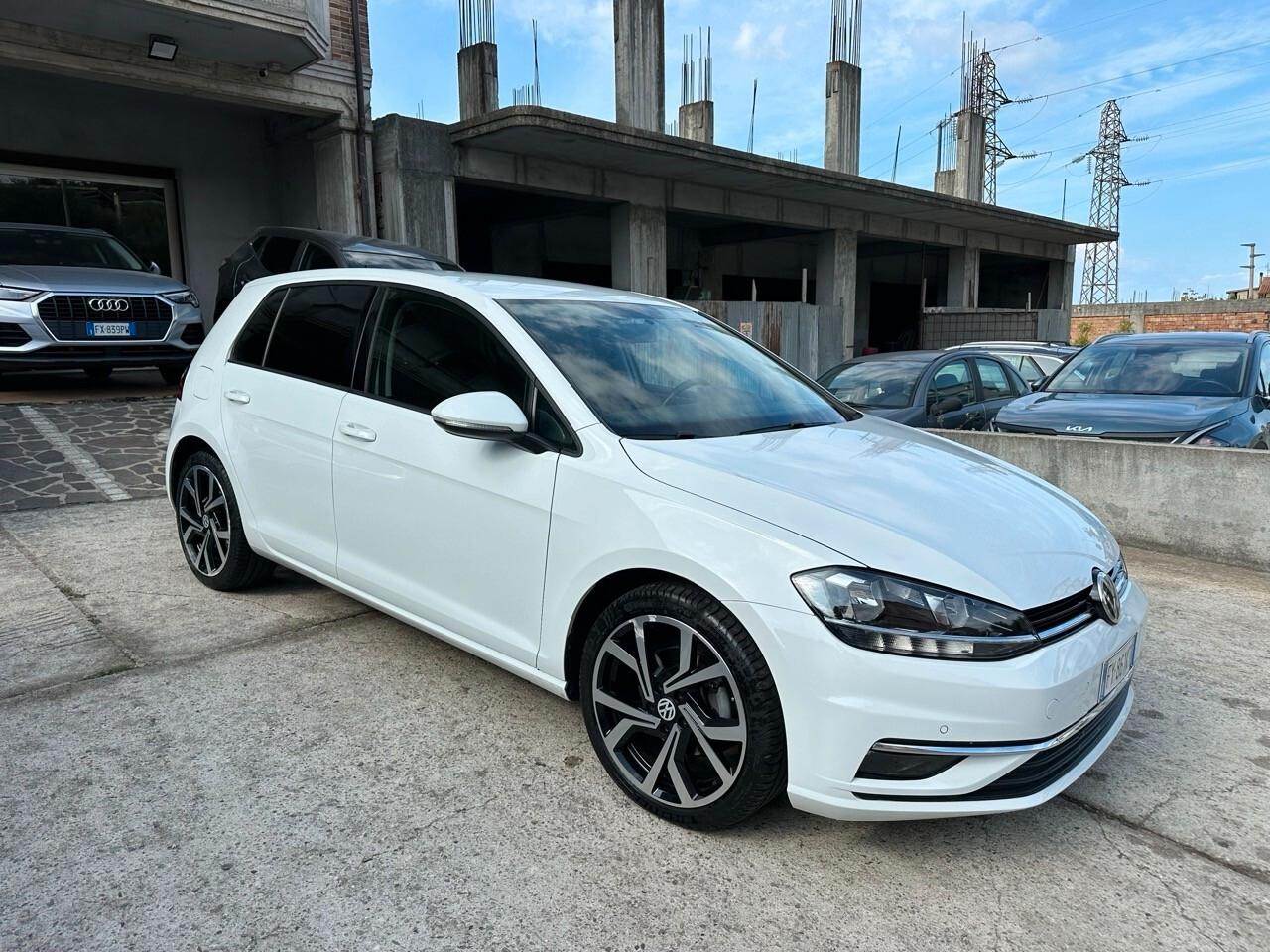 Volkswagen Golf 7.5 1.6 tdi 115cv dsg Sport