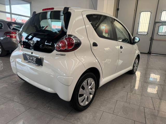 TOYOTA Aygo 1.0 12V VVT-i 5 porte Active Connect